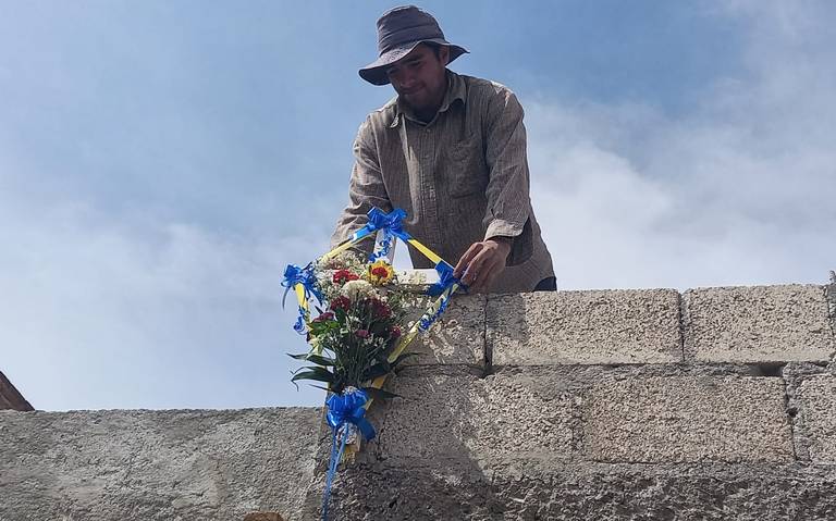 Piden salud y trabajo en el Día del Albañil