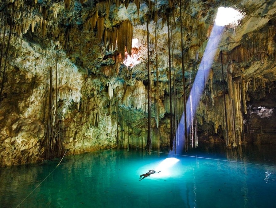 Cenote Xkeken o Dzinup en Yucatan