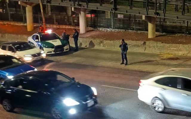 Camión arrolla y mata a hombre en carriles centrales de Bulevar Adolfo López Mateos Miguel Hidalgo PORTADA de tamaño mediano