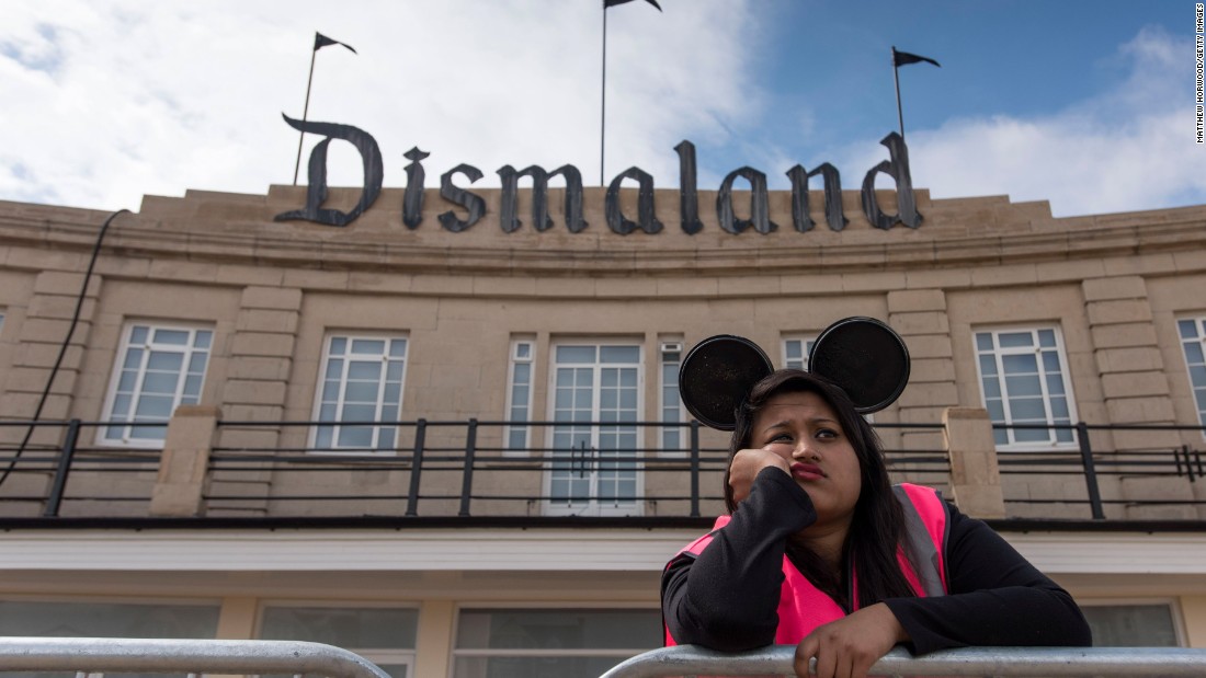 dismaland23