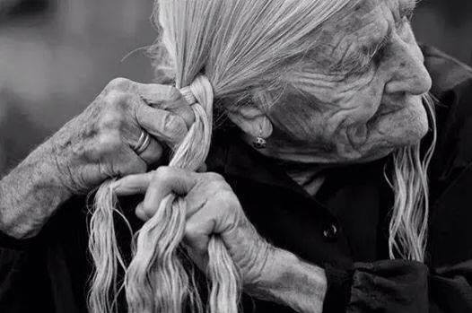 Los relatos de la abuela https:/ Los relatos de la abuela https:/