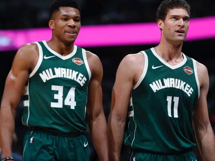 Lakers y Bucks lideran tras 4 se