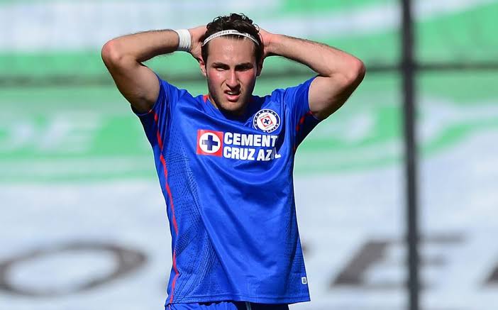 ¿Problemas en Cruz Azul? https: