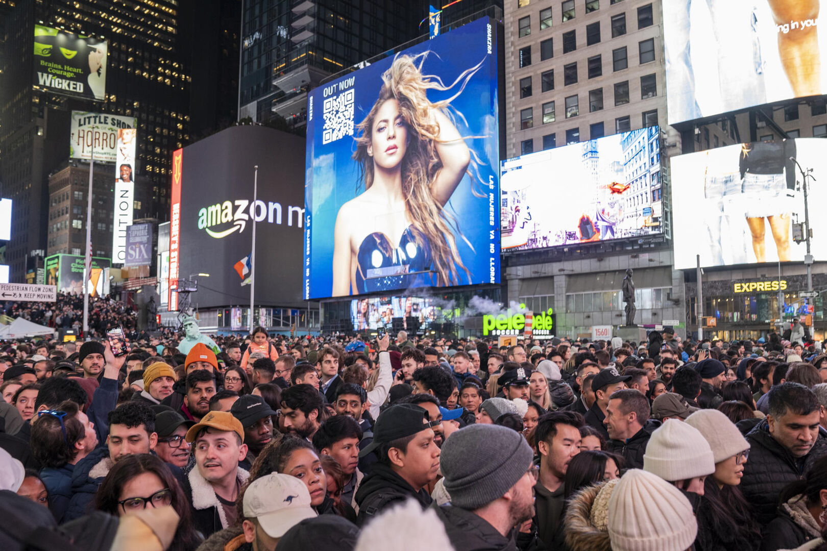 shakira times square